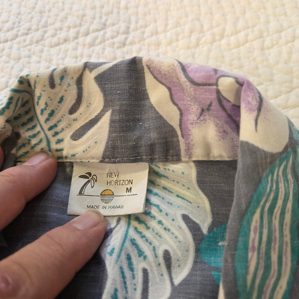 New Horizon Mens Medium Hawaiian Shirt Gray Teal Floral Monstera Made in Hawaii - Picture 3 of 6